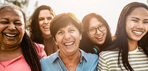 Un grupo diverso de mujeres. 